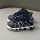 Navy blau  + $1,52 