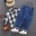 Dunkle Hose mit abgerundeten Taschen  + $0,87 