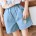 Shorts mit bestickten Gänseblümchen
