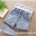 Gestickte Shorts mit 6 Blumen